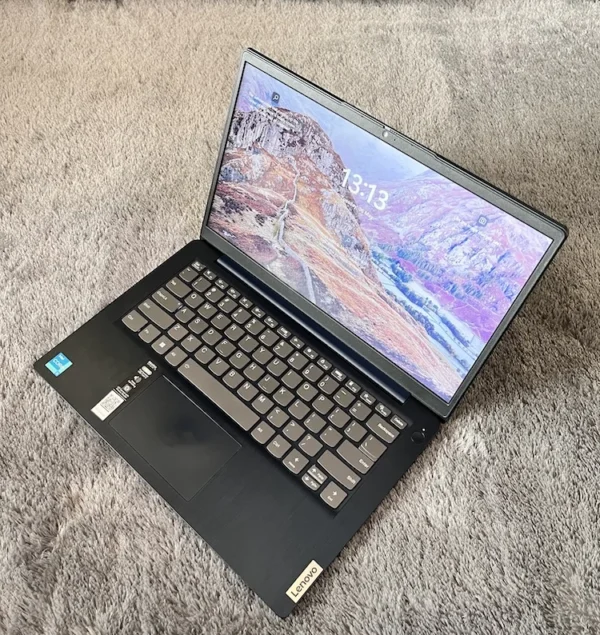 Lenovo ideapad Slim 3i Intel core i3-1215U 8/512GB